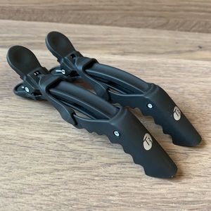 (2) T3 Sectioning Hair Clips- (NWOT!)